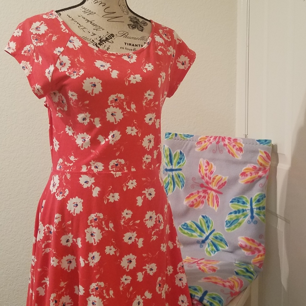 Dress - Picture 2 of 5